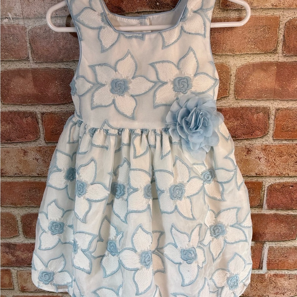 Pippa & Julie Floral Party dress size  24 mts